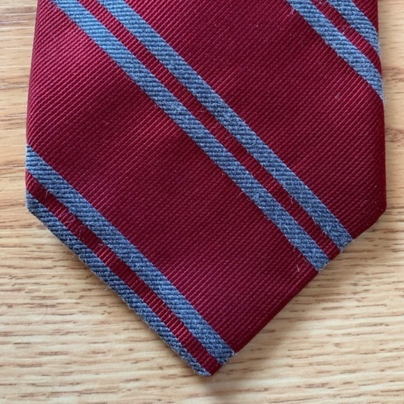 Robert Talbott “Best of Class” Striped Tie - Picture 5 of 8